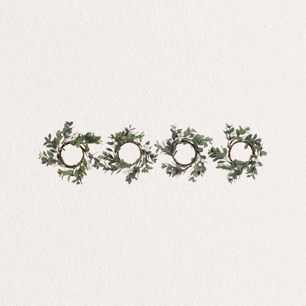 白漿果裝飾小花圈